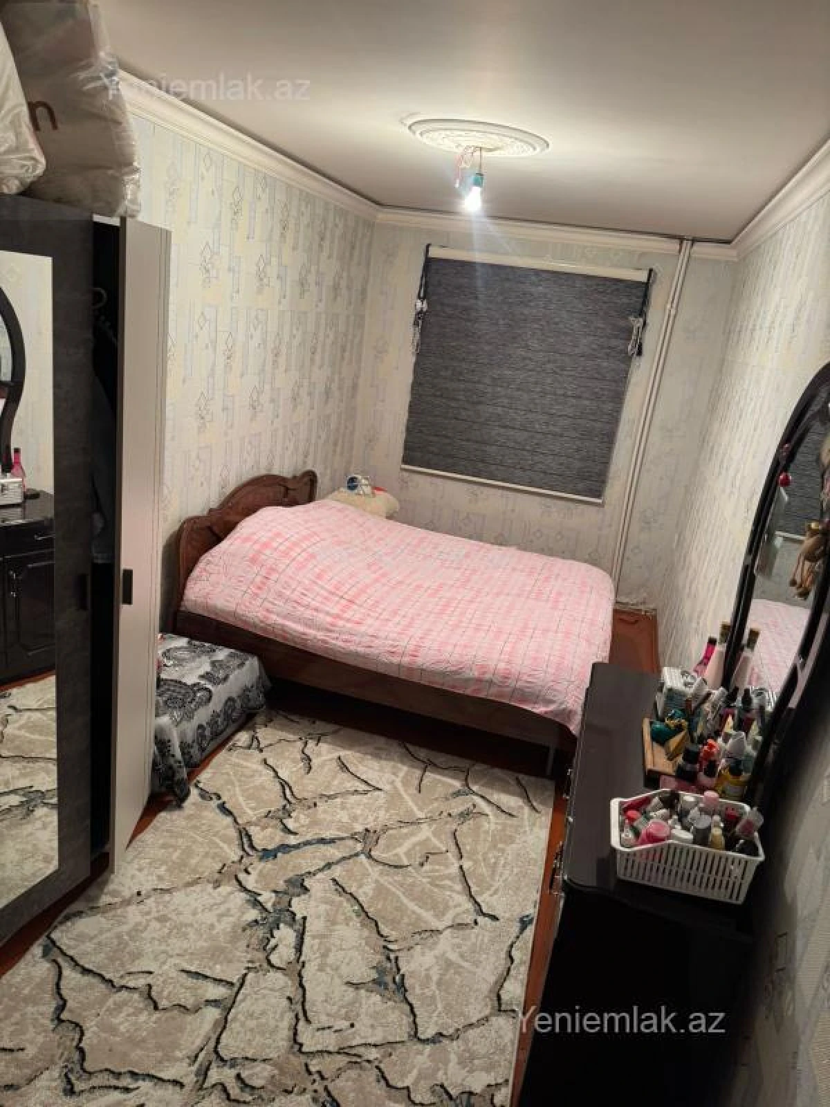 Satılır 2 otaqlı köhnə tikili 50 m²