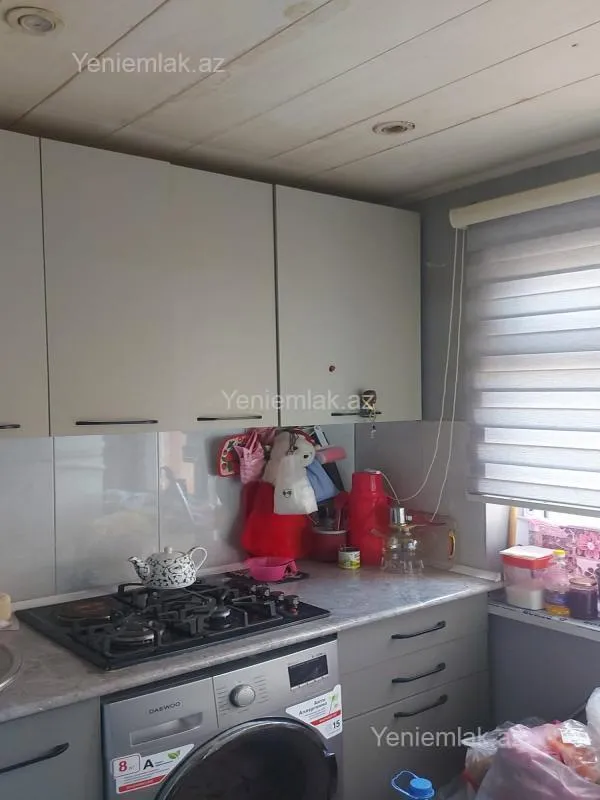 Satılır 2 otaqlı köhnə tikili 50 m²