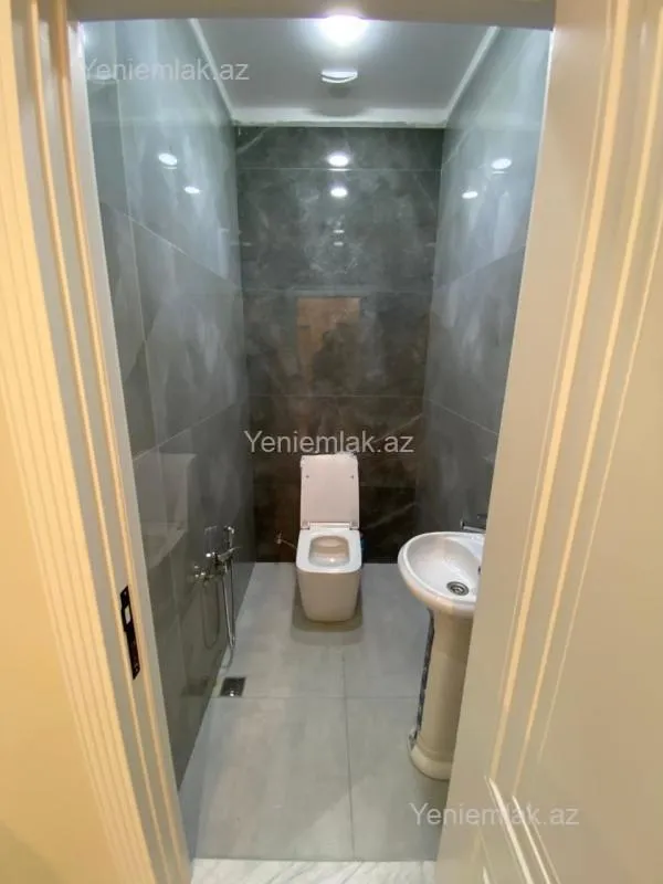 Satılır 3 otaqlı yeni tikili 115 m²