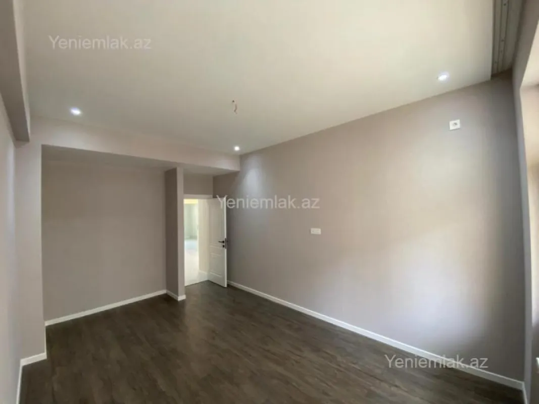 Satılır 3 otaqlı yeni tikili 115 m²