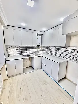 Satılır 3 otaqlı köhnə tikili 69 m²