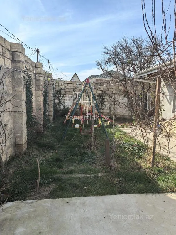 Satılır 4 otaqlı həyət evi 120 m²