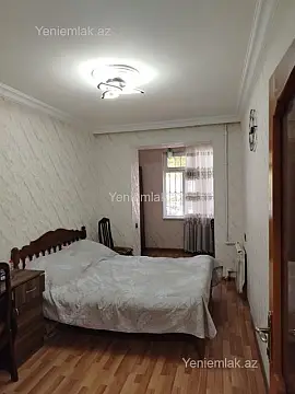 Satılır 3 otaqlı köhnə tikili 80 m²