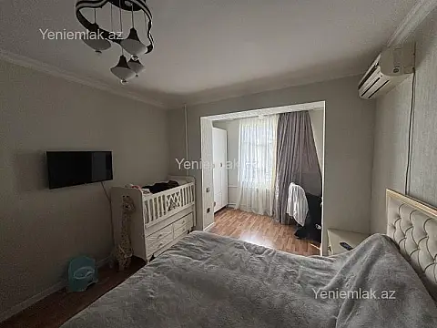 Satılır 3 otaqlı köhnə tikili 80 m²