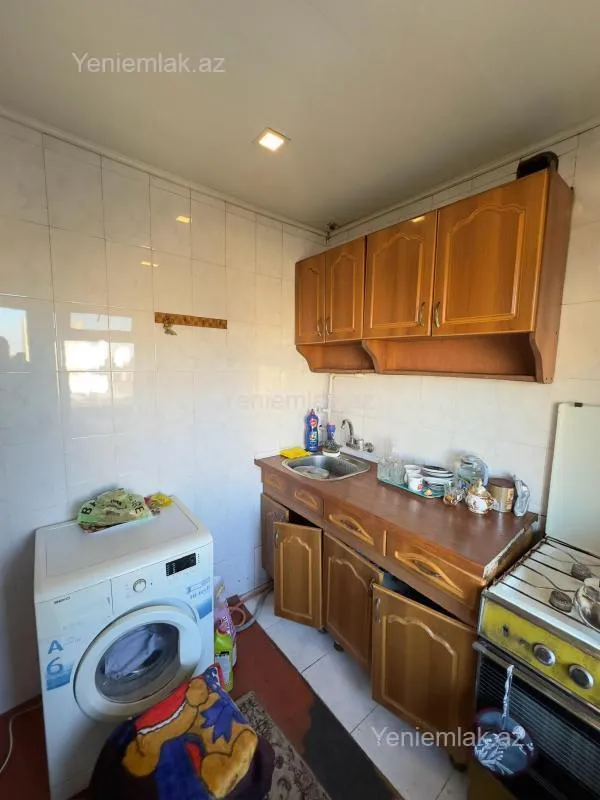 Satılır 3 otaqlı köhnə tikili 78 m²