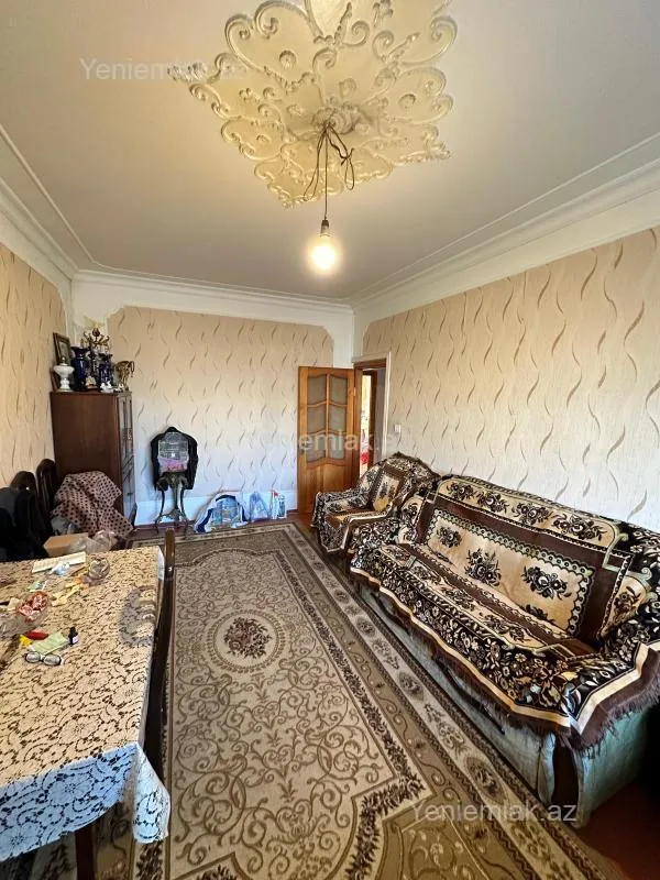 Satılır 3 otaqlı köhnə tikili 78 m²