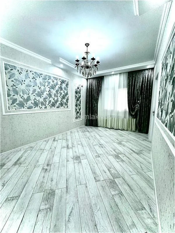 Satılır 2 otaqlı köhnə tikili 55 m²