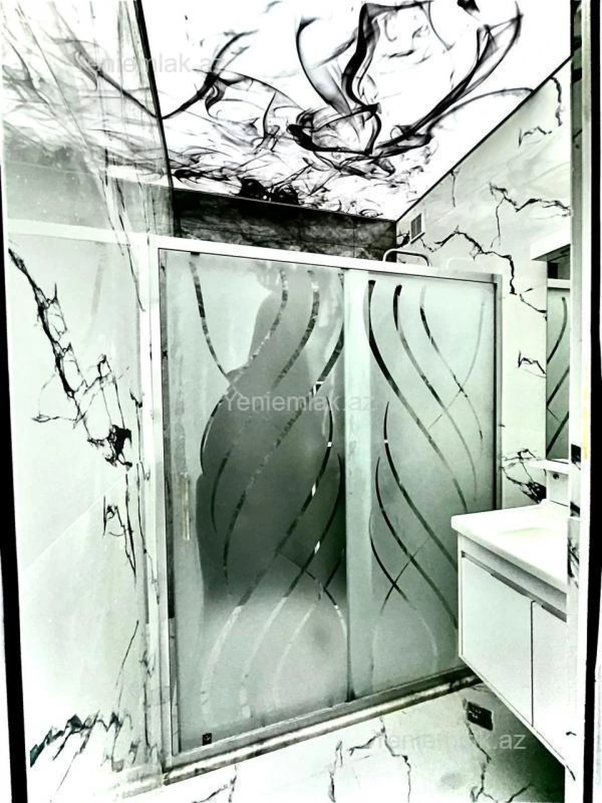 Satılır 2 otaqlı köhnə tikili 55 m²