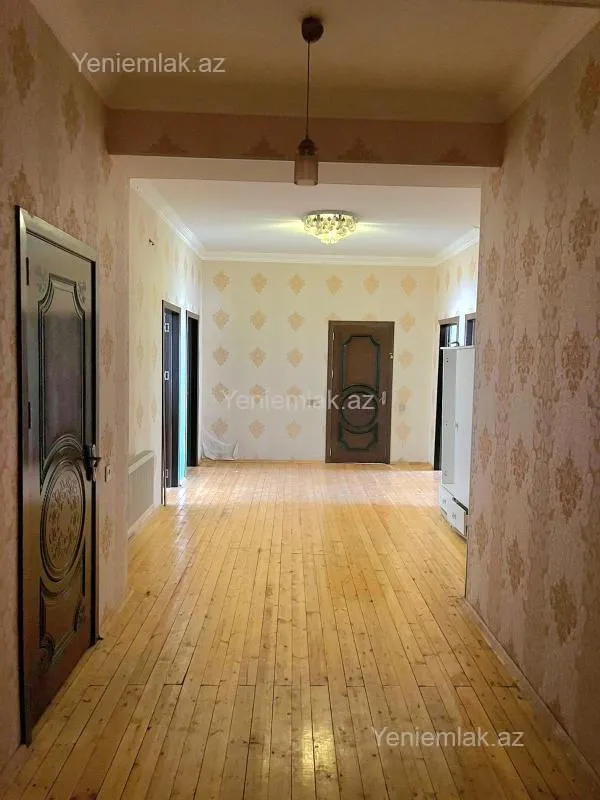 Satılır 3 otaqlı yeni tikili 136 m²