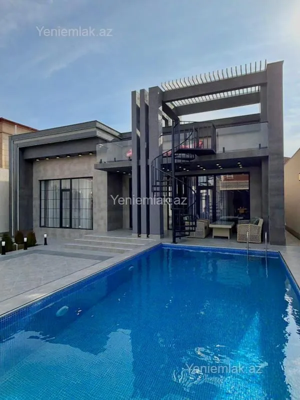 Satılır 5 otaqlı həyət evi 200 m²