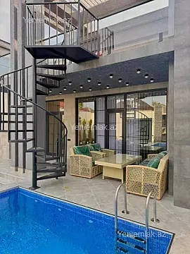 Satılır 5 otaqlı həyət evi 200 m²
