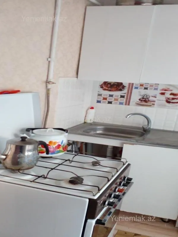 Satılır 3 otaqlı köhnə tikili 67 m²