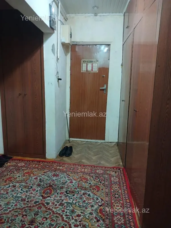 Satılır 3 otaqlı köhnə tikili 85 m²