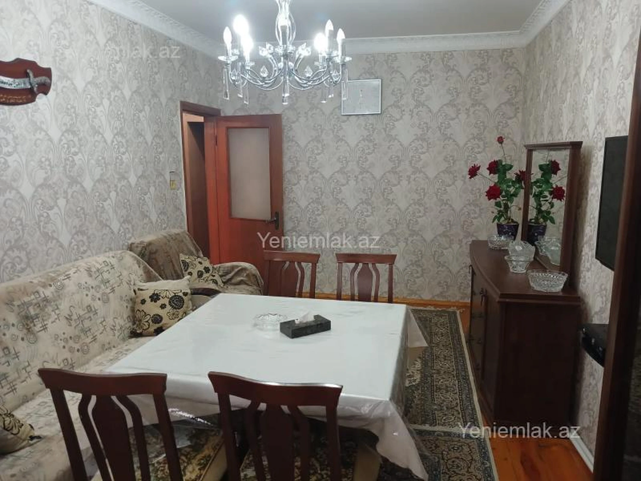 Satılır 3 otaqlı köhnə tikili 85 m²