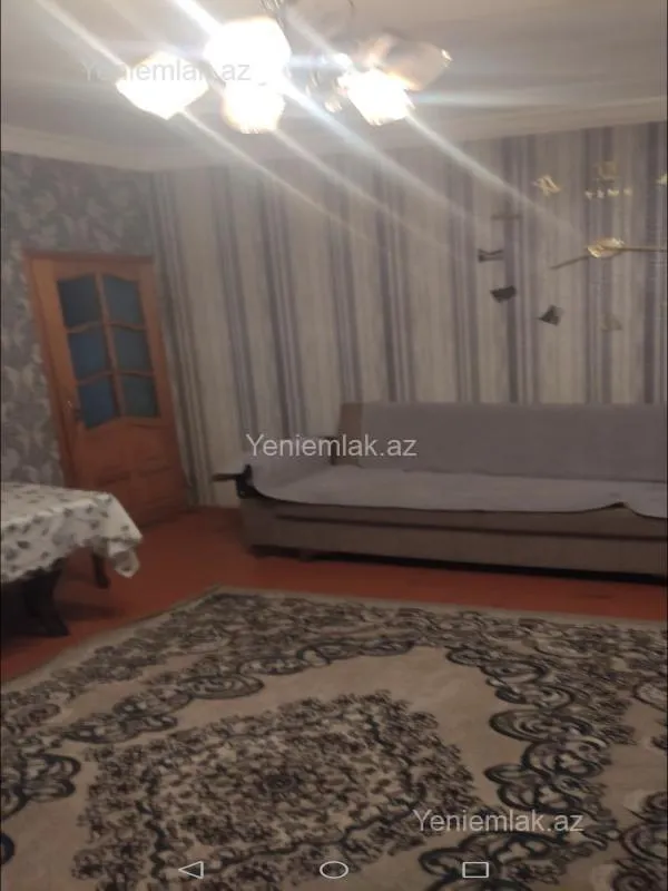 Satılır 2 otaqlı köhnə tikili 55 m²