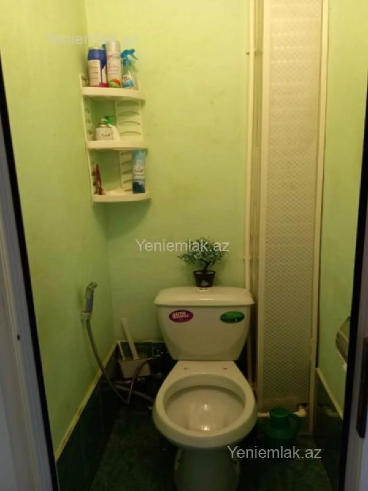 Satılır 2 otaqlı köhnə tikili 55 m²