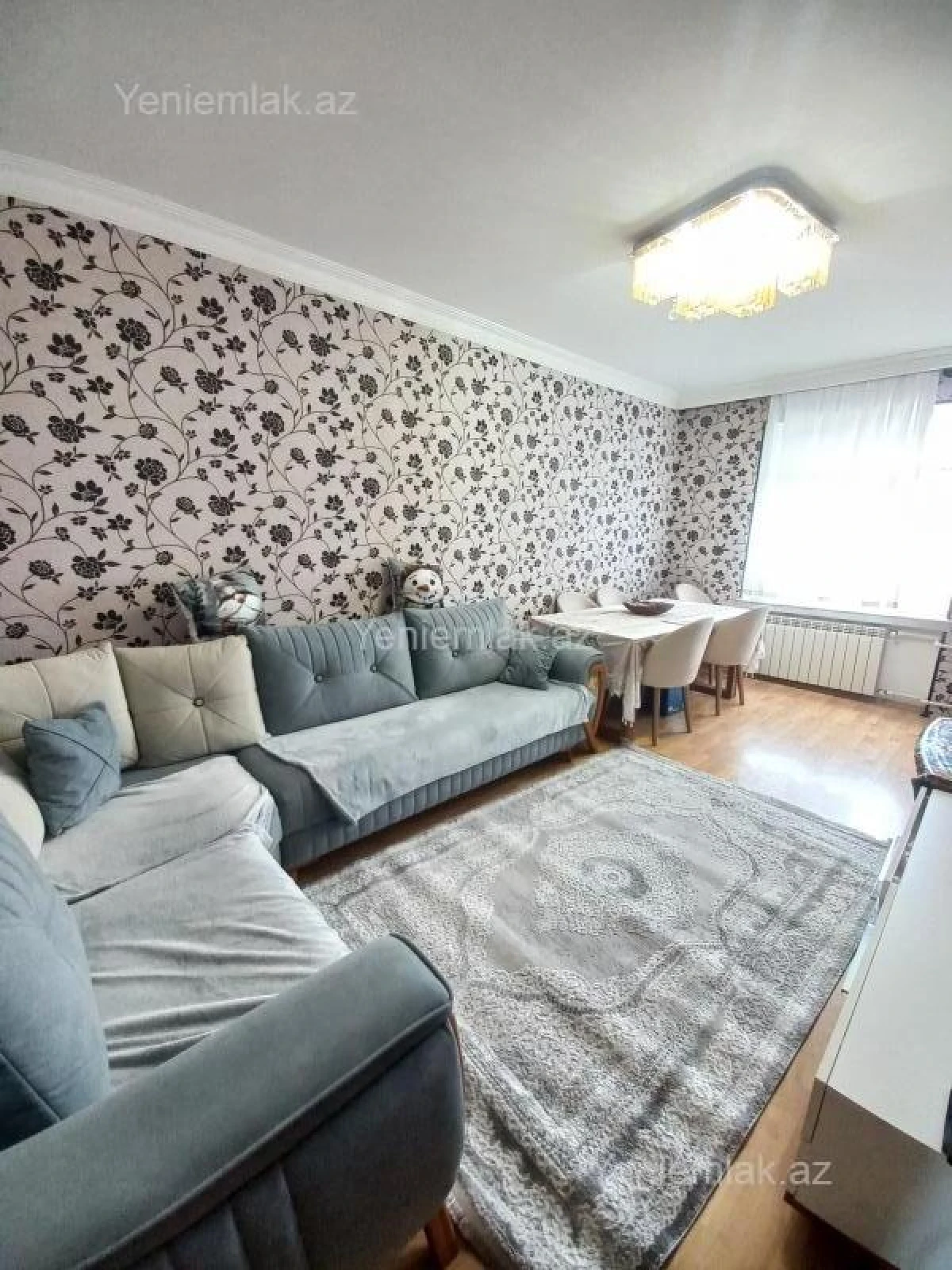 Satılır 3 otaqlı köhnə tikili 75 m²