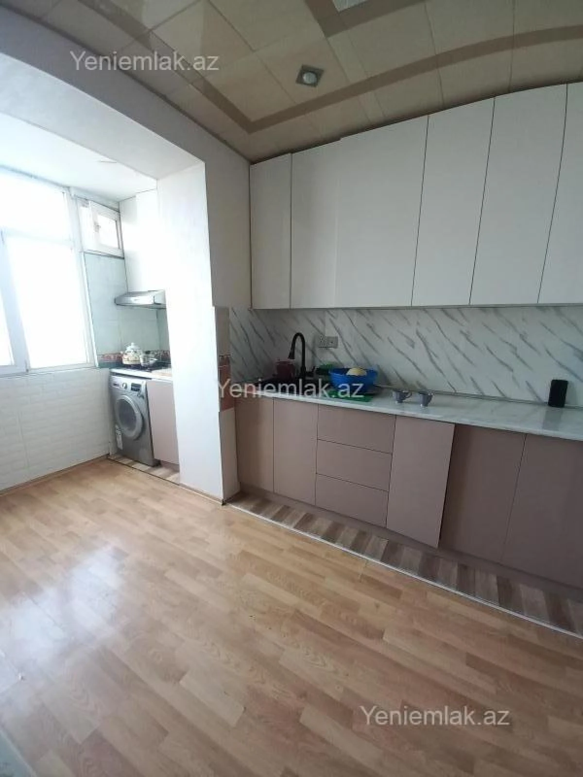 Satılır 3 otaqlı köhnə tikili 75 m²