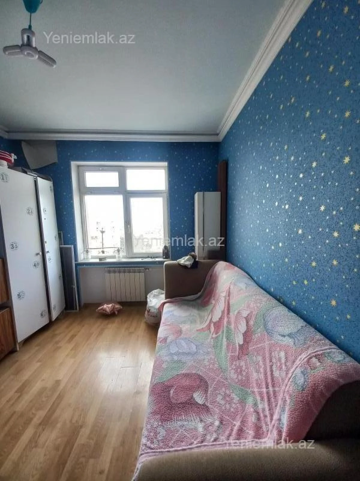 Satılır 3 otaqlı köhnə tikili 75 m²