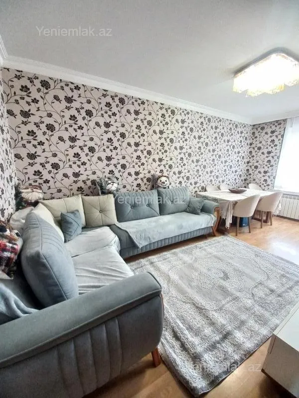 Satılır 3 otaqlı köhnə tikili 75 m²