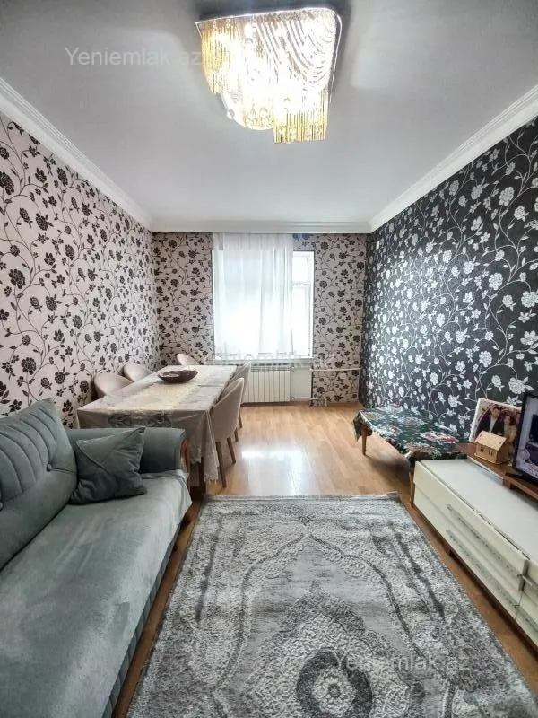 Satılır 3 otaqlı köhnə tikili 75 m²