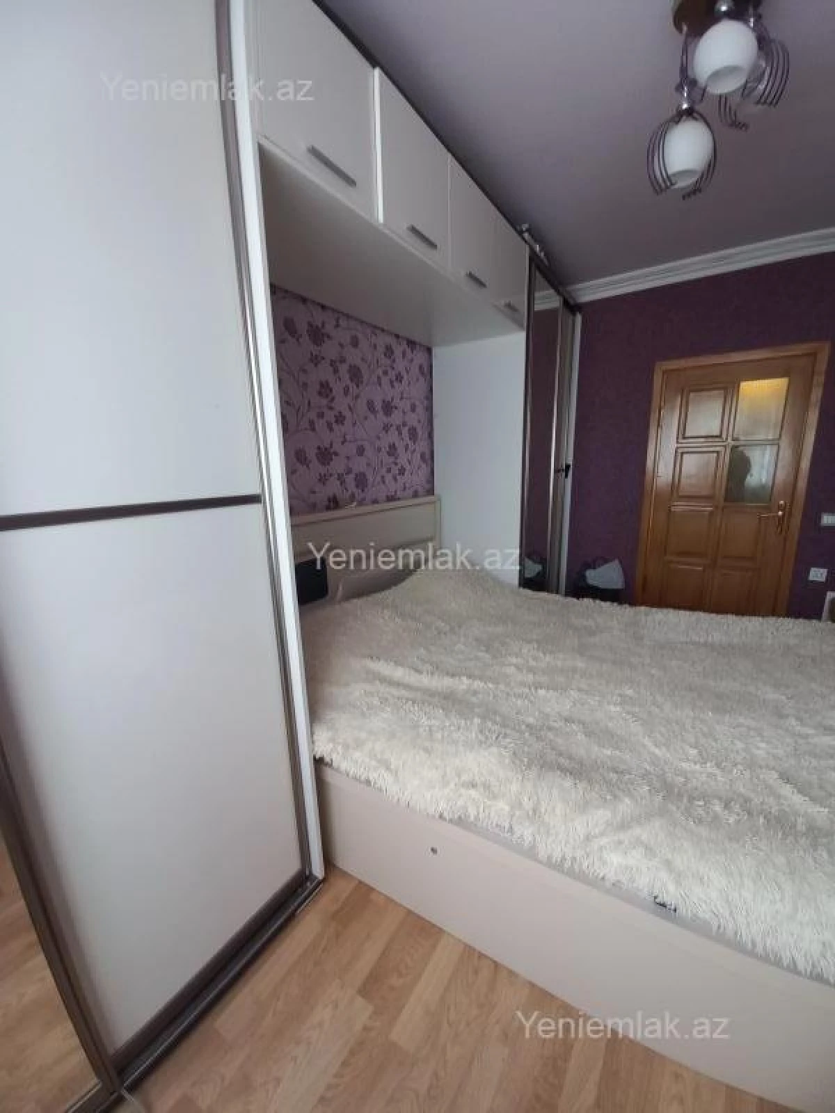 Satılır 3 otaqlı köhnə tikili 75 m²