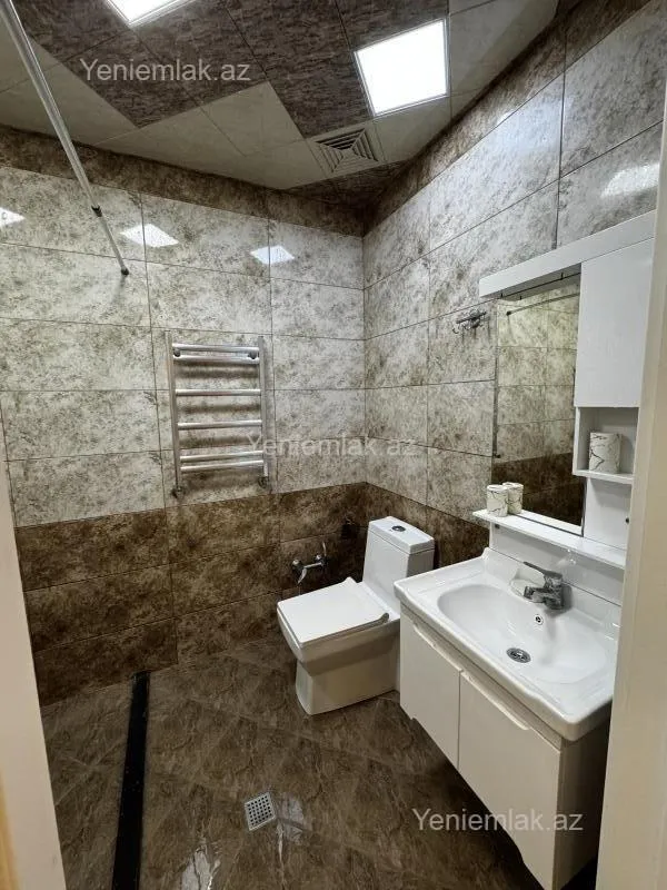 Satılır 2 otaqlı yeni tikili 64 m²