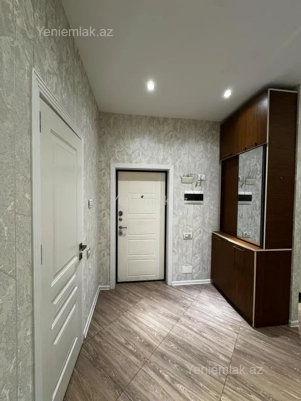 Satılır 2 otaqlı yeni tikili 64 m²