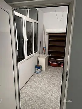 Satılır 2 otaqlı köhnə tikili 60 m²