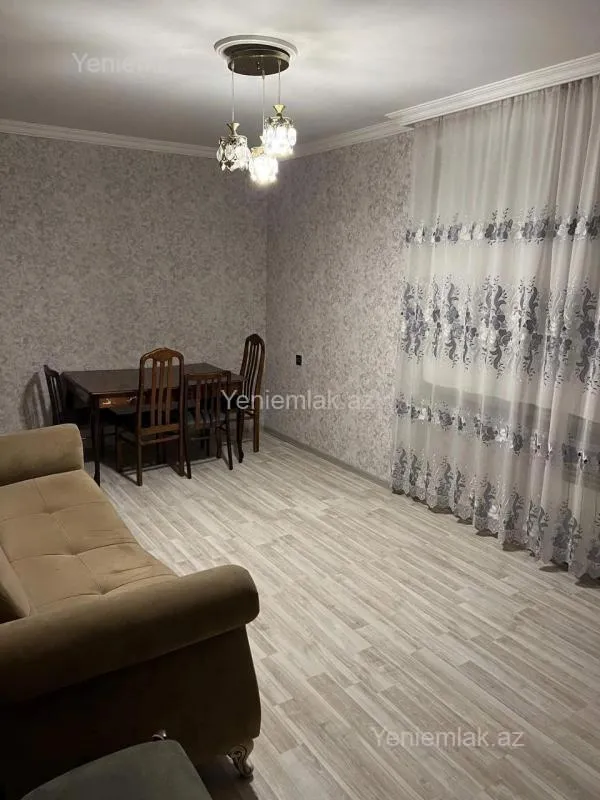 Satılır 2 otaqlı köhnə tikili 60 m²
