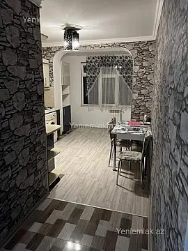 Satılır 2 otaqlı köhnə tikili 60 m²