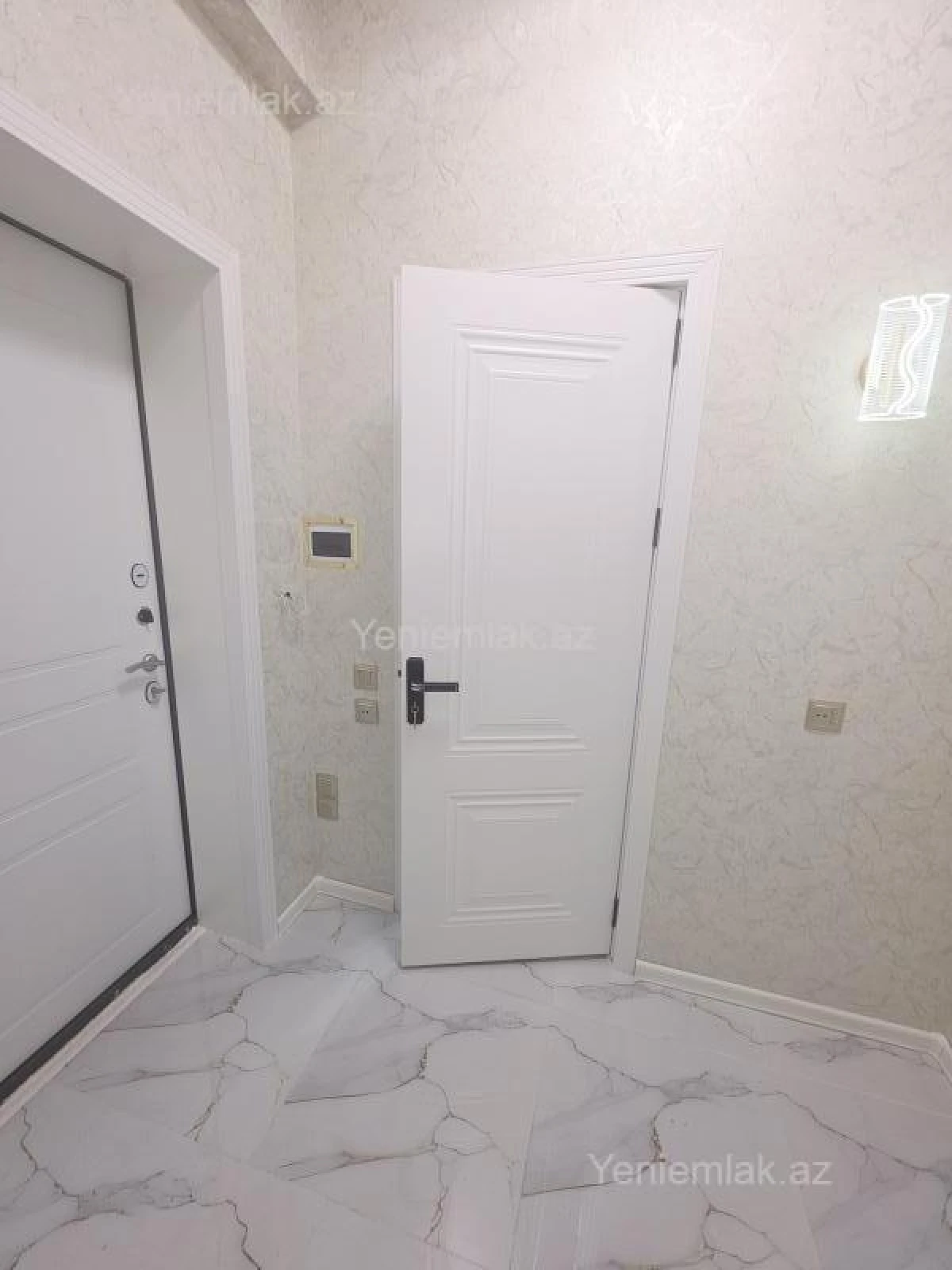 Satılır 2 otaqlı yeni tikili 53 m²