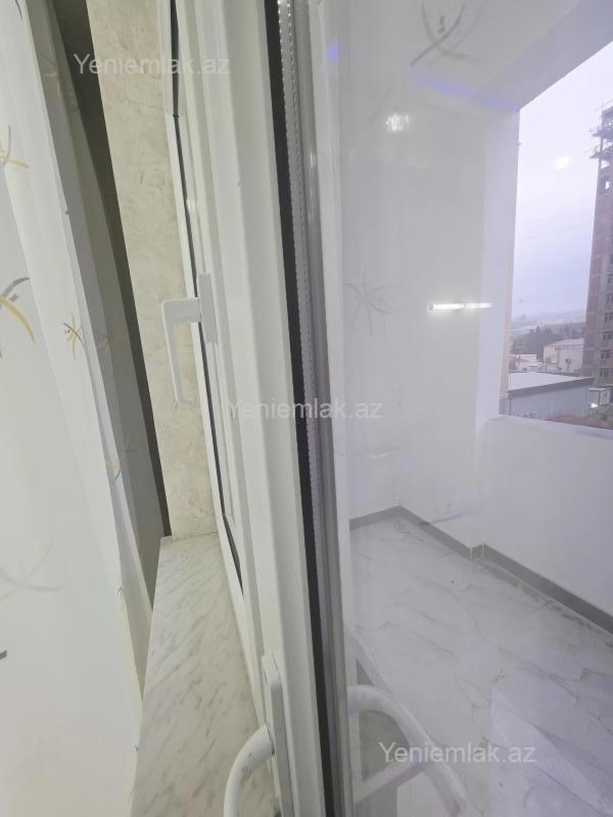 Satılır 2 otaqlı yeni tikili 53 m²
