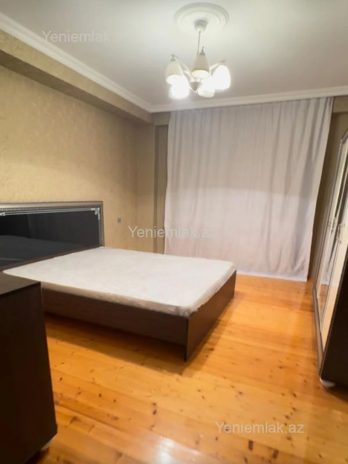 Satılır 3 otaqlı yeni tikili 90 m²