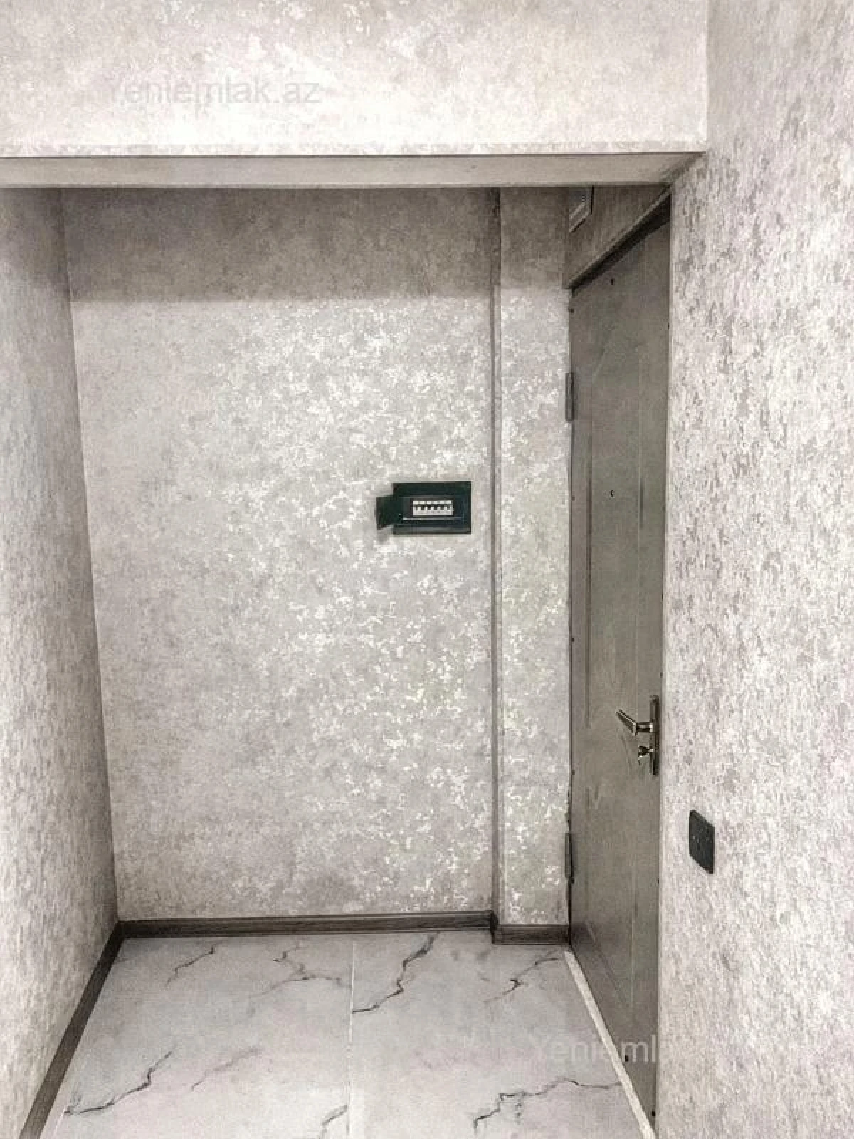 Satılır 2 otaqlı köhnə tikili 50 m²