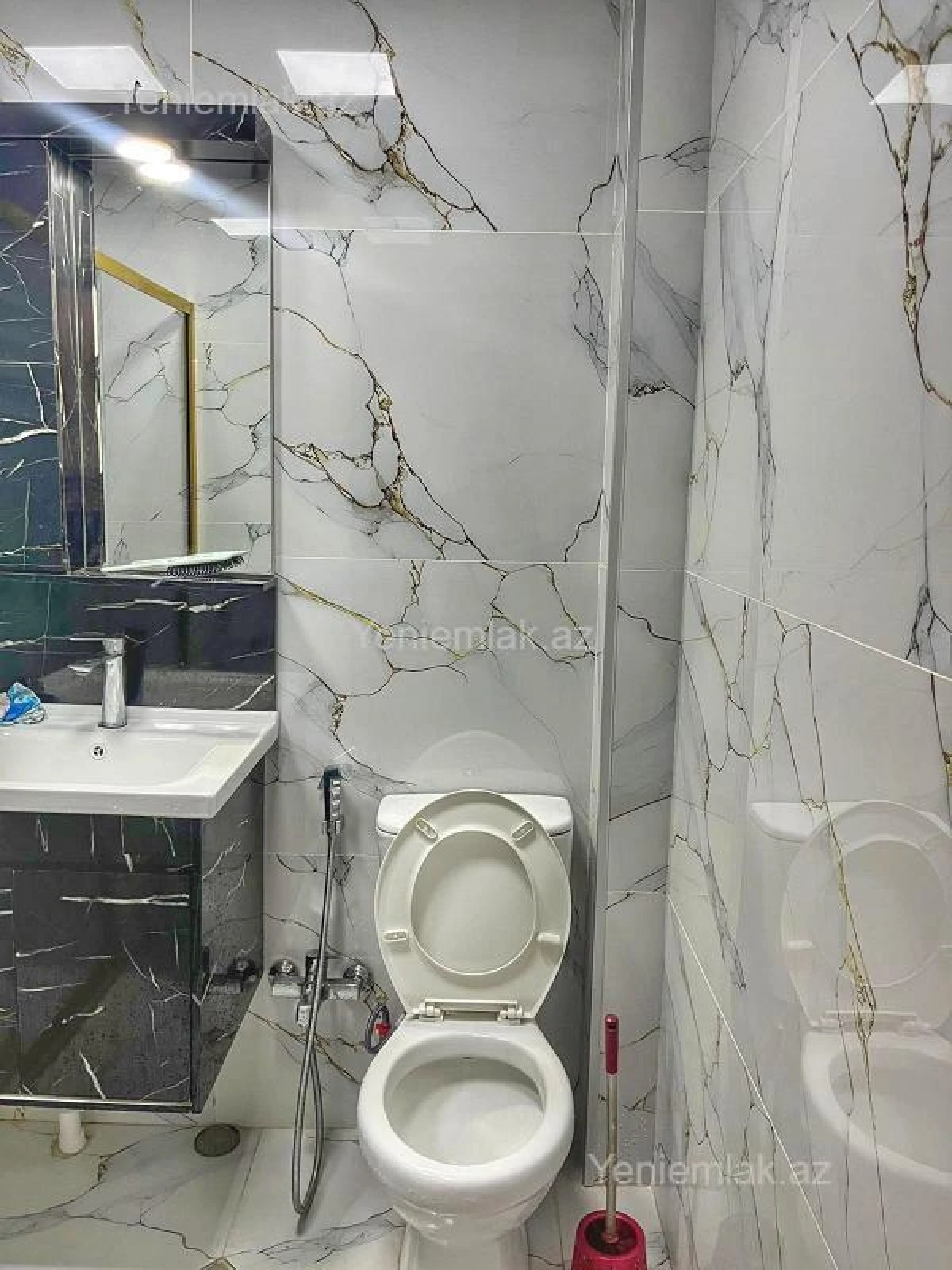 Satılır 2 otaqlı köhnə tikili 50 m²