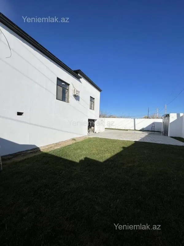 Satılır 4 otaqlı həyət evi 250 m²