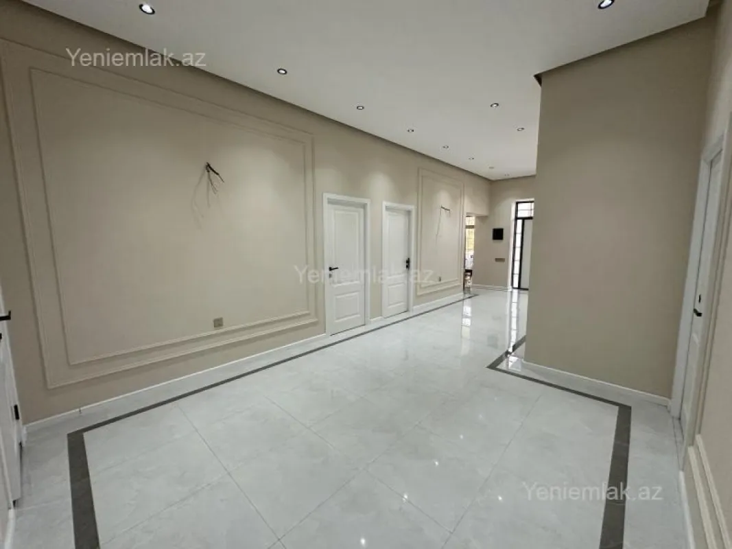 Satılır 4 otaqlı həyət evi 250 m²