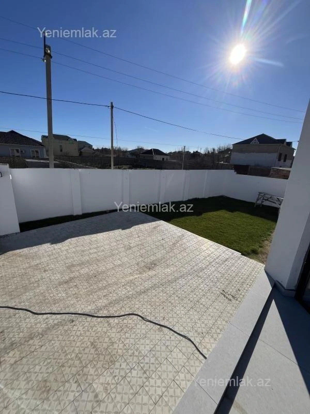 Satılır 4 otaqlı həyət evi 250 m²