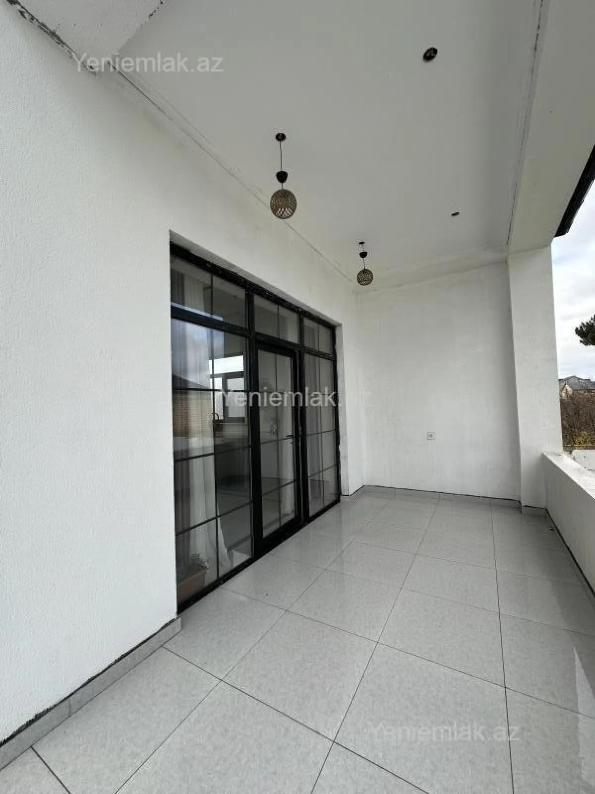 Satılır 4 otaqlı həyət evi 250 m²