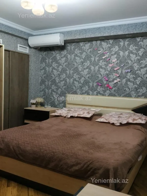 Satılır 3 otaqlı yeni tikili 80 m²