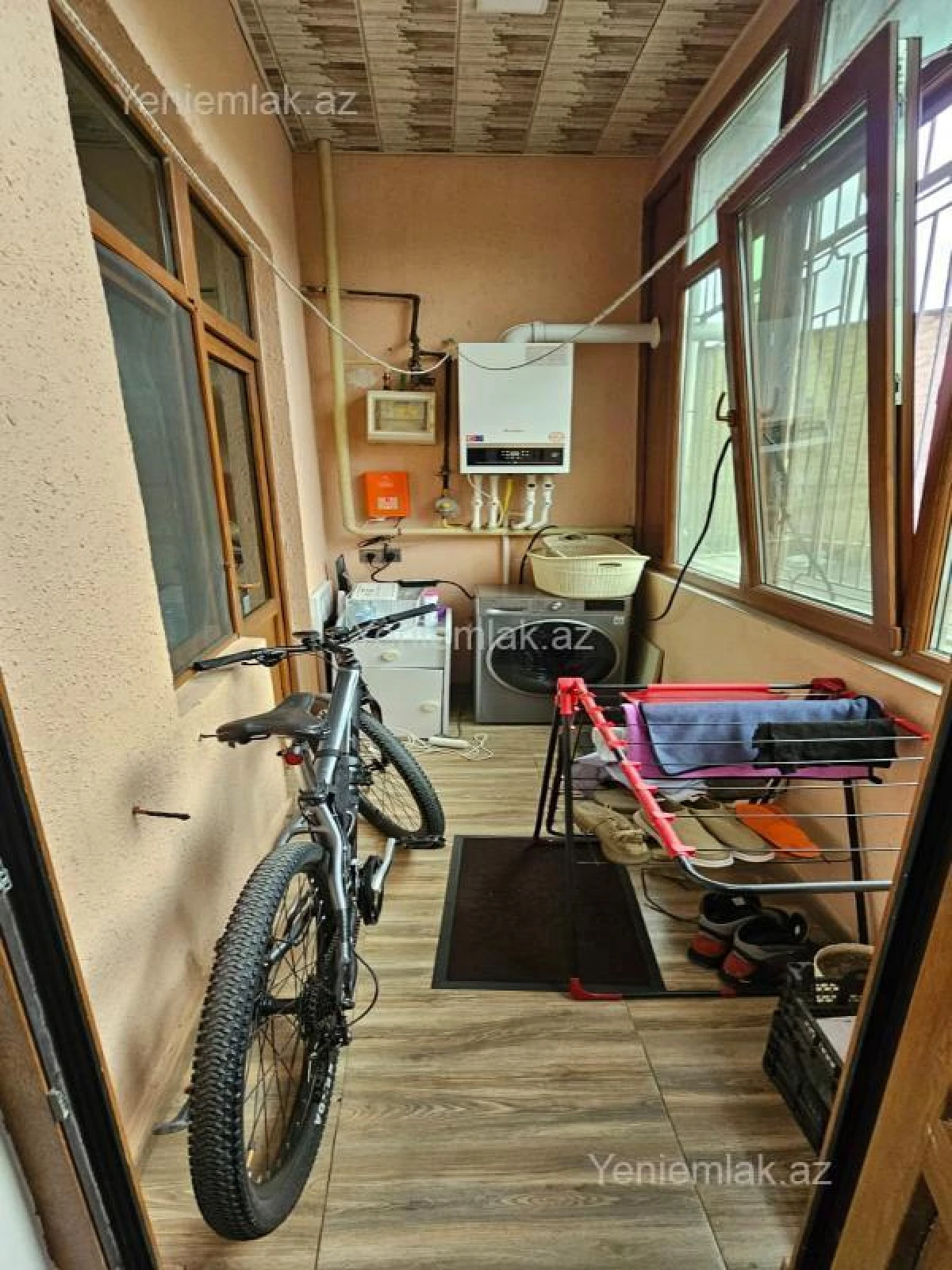 Satılır 3 otaqlı yeni tikili 90 m²