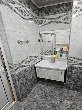 Satılır 3 otaqlı yeni tikili 90 m²