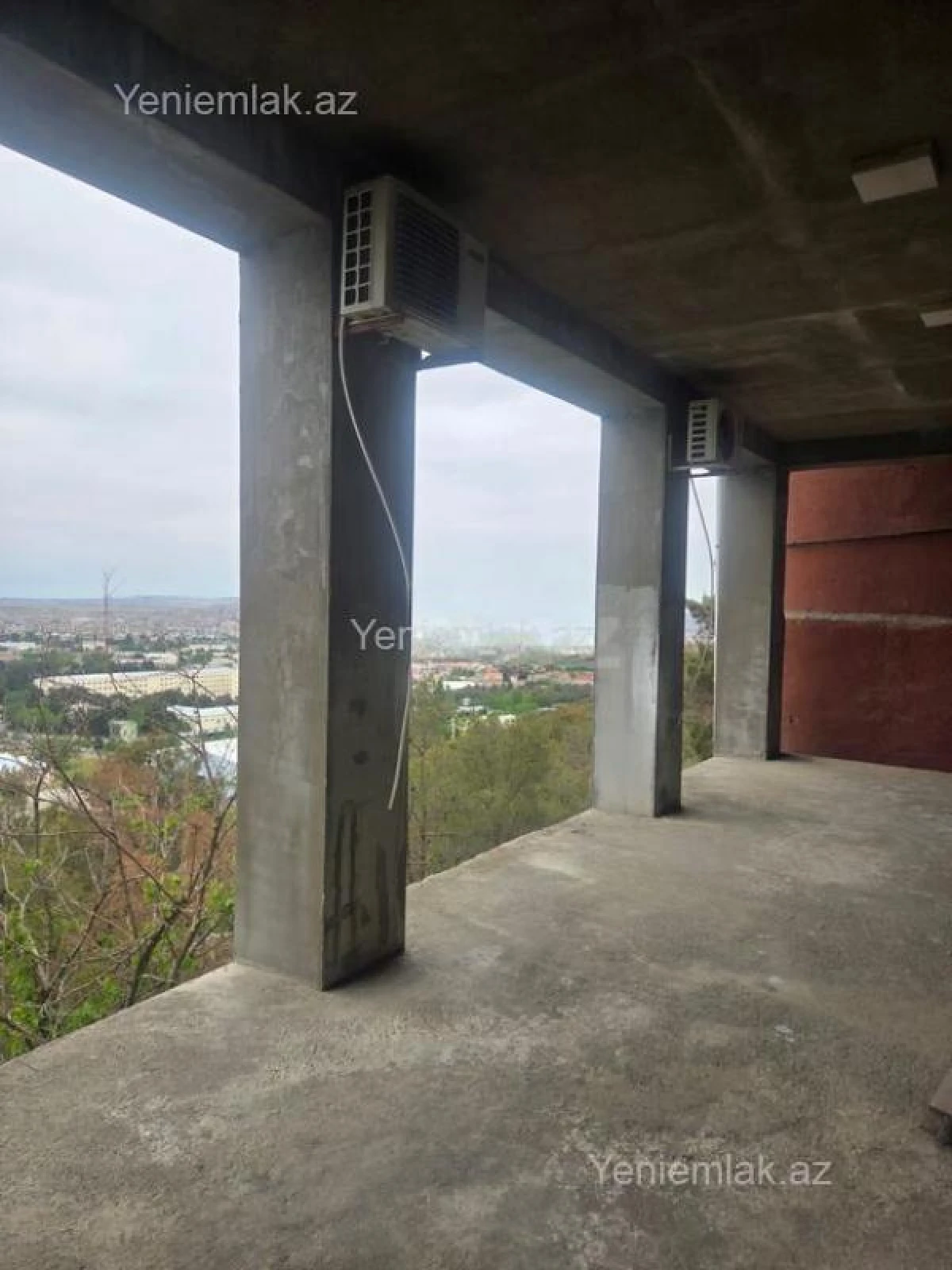 Satılır 8 otaqlı həyət evi 480 m²