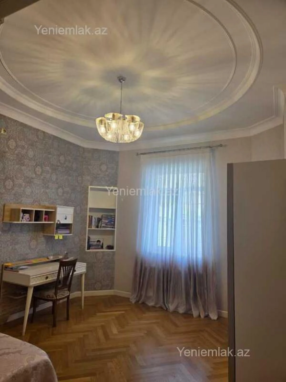 Satılır 8 otaqlı həyət evi 480 m²