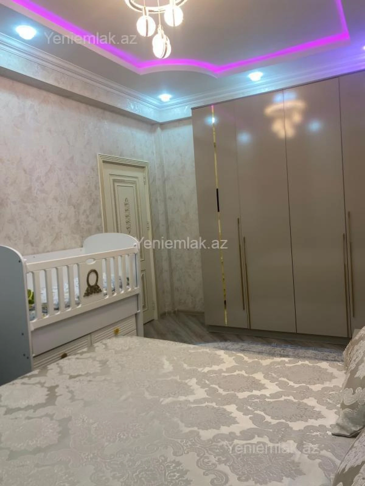 Satılır 3 otaqlı yeni tikili 78 m²