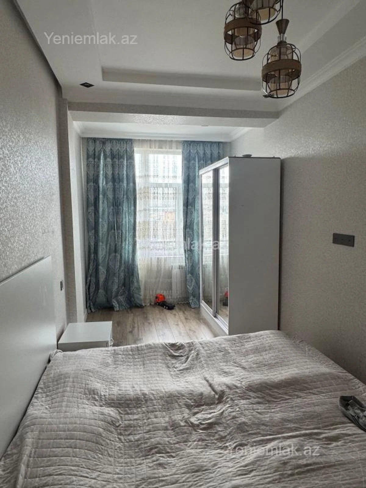 Satılır 3 otaqlı yeni tikili 75 m²