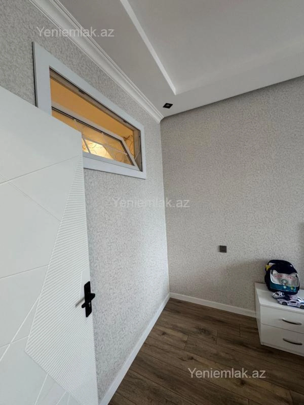 Satılır 3 otaqlı yeni tikili 75 m²