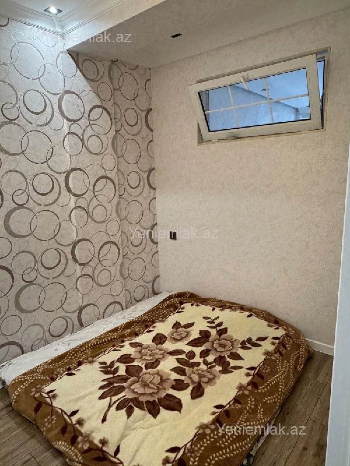 Satılır 3 otaqlı yeni tikili 75 m²