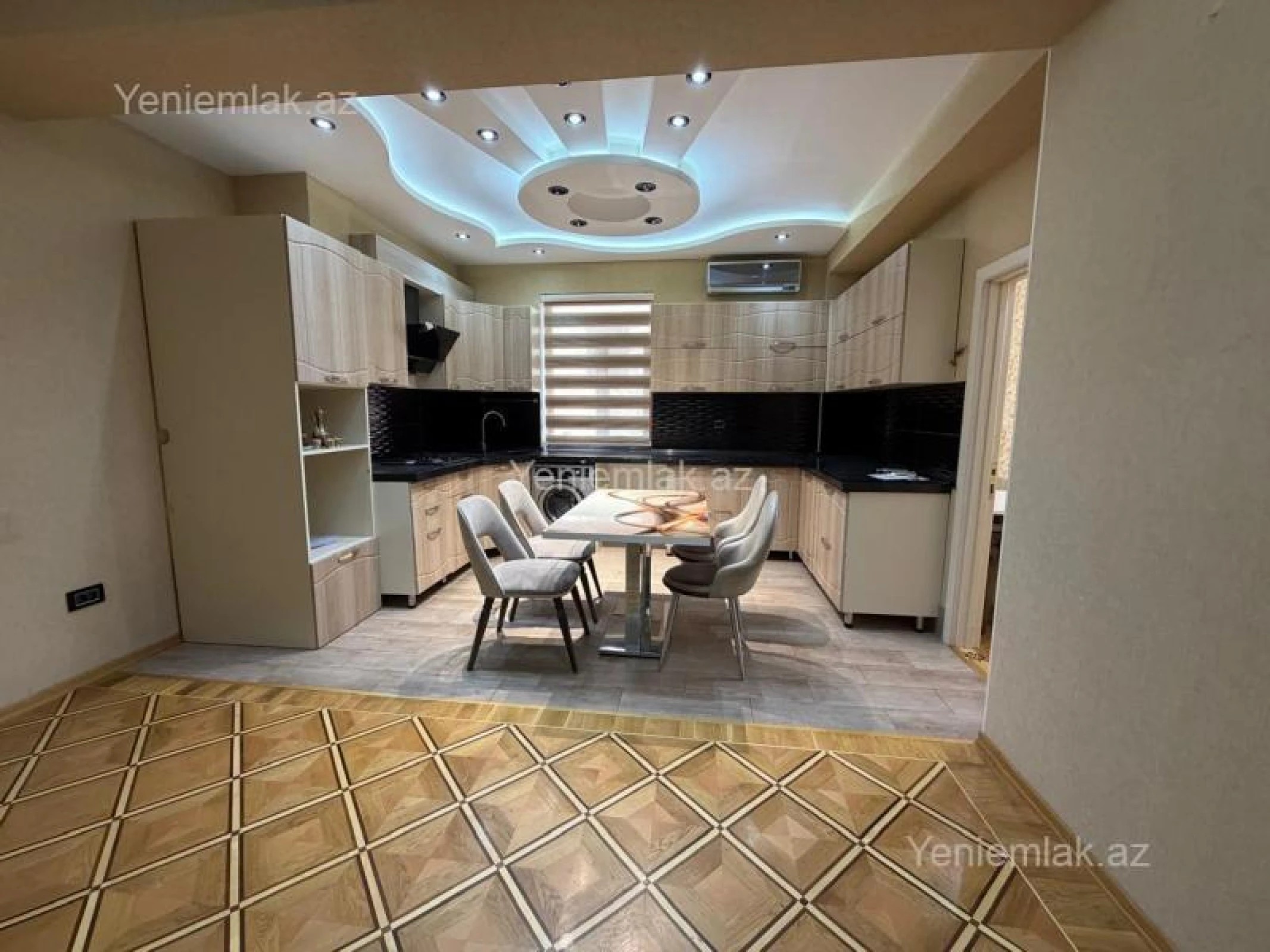 Satılır 3 otaqlı yeni tikili 110 m²